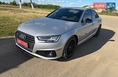 Audi A4  2019