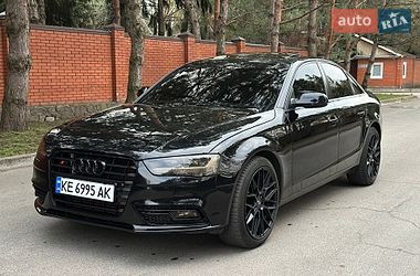 Audi A4  2013