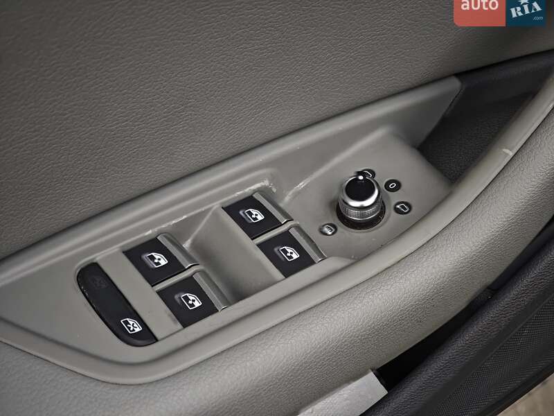 Седан Audi A4 2019 в Харькове