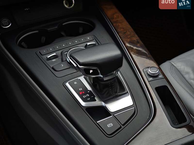 Седан Audi A4 2019 в Харькове