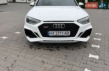 Audi A4  2023