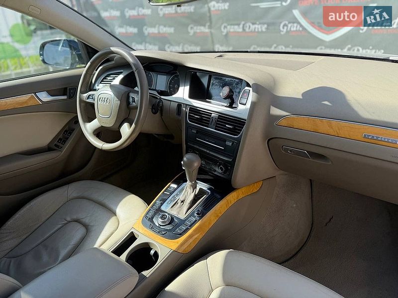 Універсал Audi A4 2009 в Кам'янець-Подільському