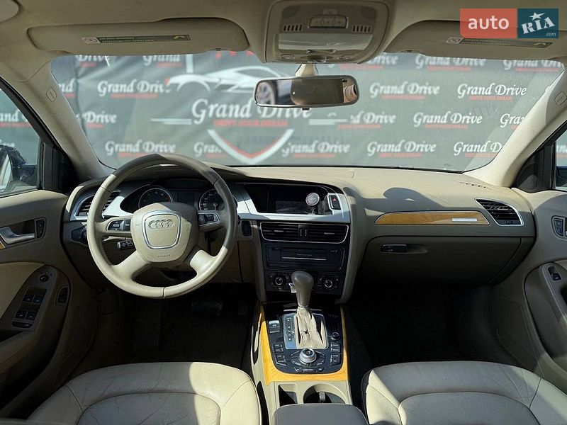 Універсал Audi A4 2009 в Кам'янець-Подільському