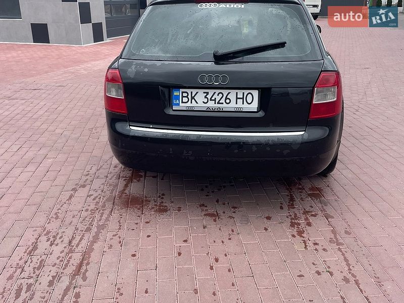 Универсал Audi A4 2002 в Сарнах