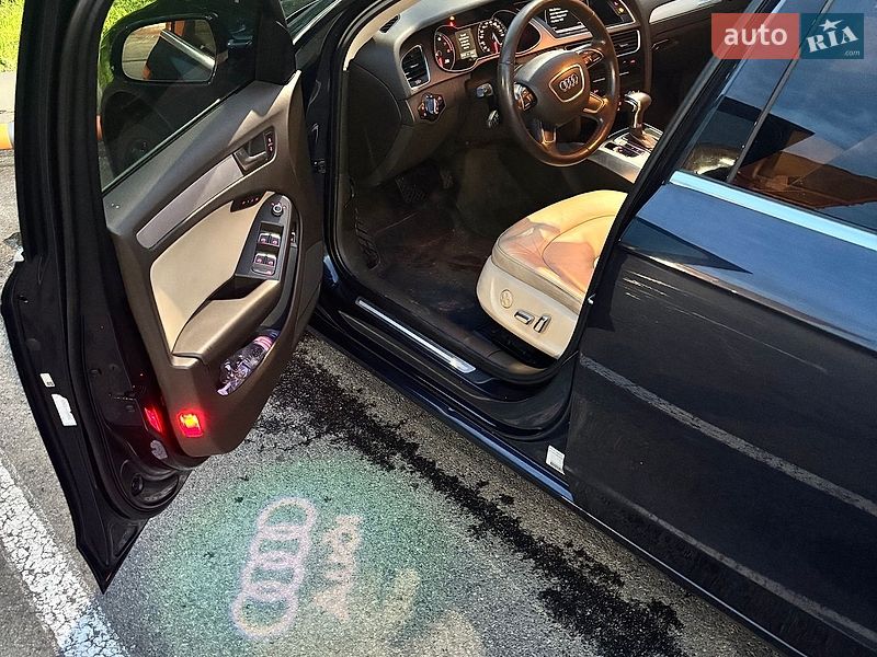 Седан Audi A4 2013 в Харькове