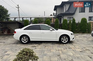 Седан Audi A4 2011 в Сторожинце