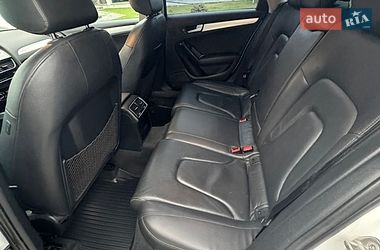 Седан Audi A4 2011 в Сторожинце