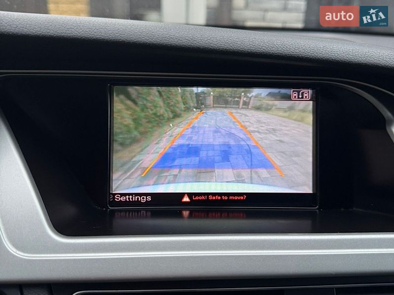 Седан Audi A4 2011 в Сторожинце