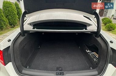 Седан Audi A4 2011 в Сторожинце