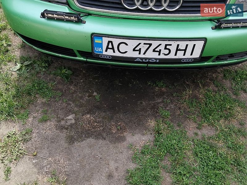 Універсал Audi A4 1996 в Луцьку
