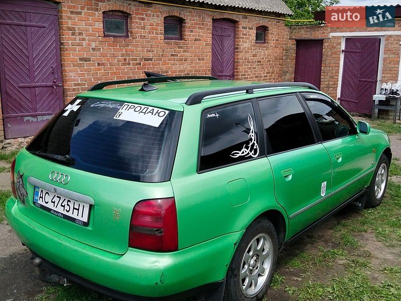Універсал Audi A4 1996 в Луцьку