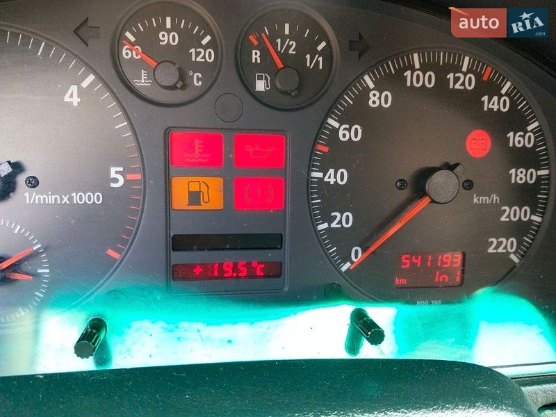 Універсал Audi A4 1996 в Луцьку