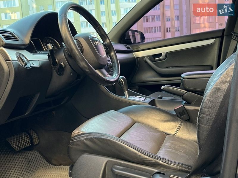 Седан Audi A4 2005 в Сокале