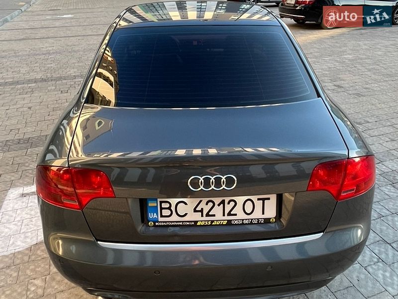 Седан Audi A4 2005 в Сокале