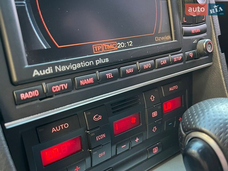 Седан Audi A4 2005 в Сокале