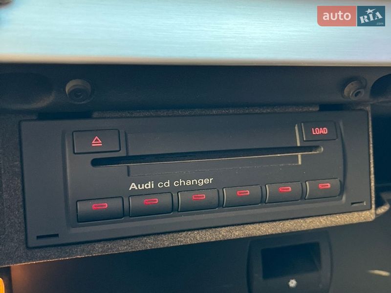 Седан Audi A4 2005 в Сокале