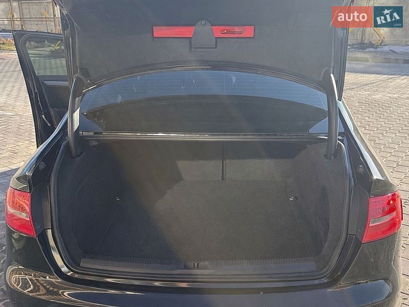 Седан Audi A4 2014 в Софіївській Борщагівці