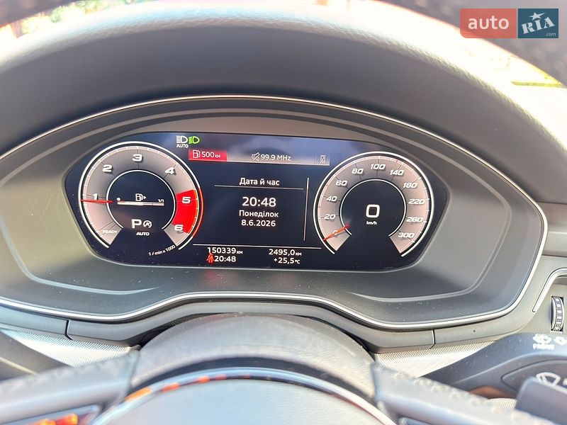 Седан Audi A4 2020 в Мукачево