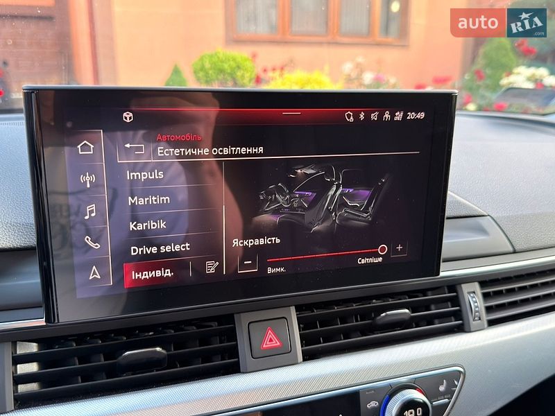 Седан Audi A4 2020 в Мукачево