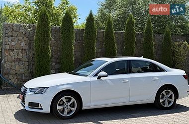 Audi A4 2019