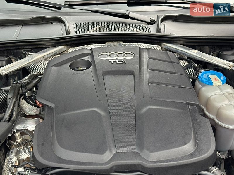 Седан Audi A4 2016 в Мукачево