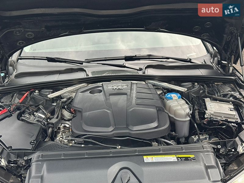 Седан Audi A4 2016 в Мукачево