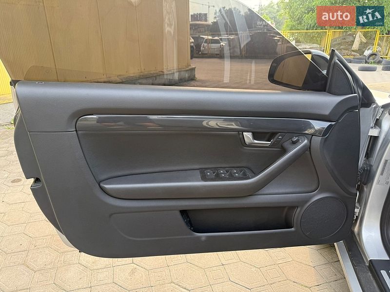 Кабріолет Audi A4 2004 в Львові