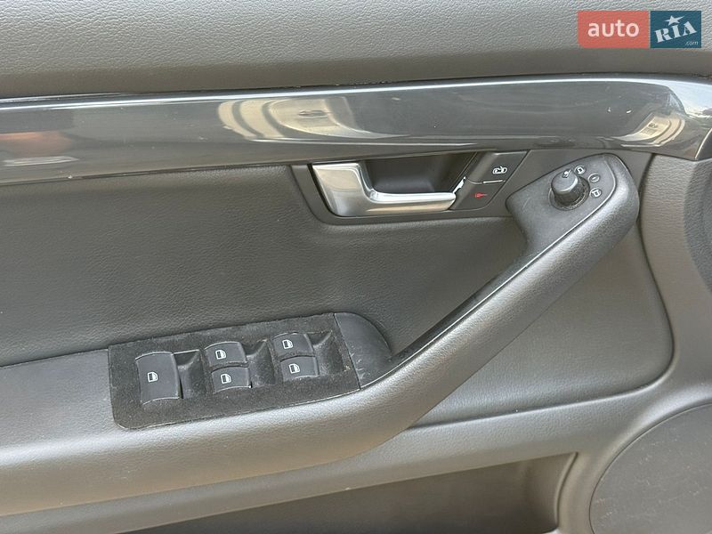 Кабріолет Audi A4 2004 в Львові