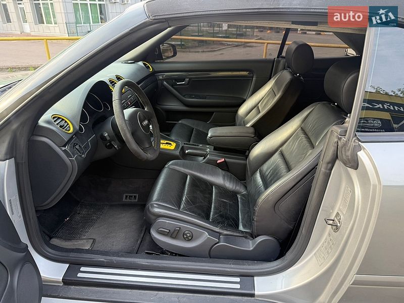 Кабріолет Audi A4 2004 в Львові