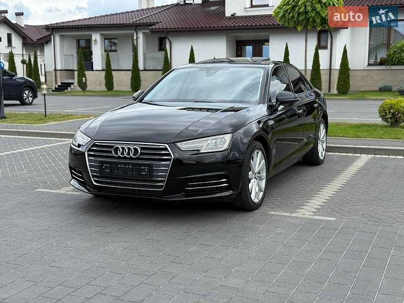 Седан Audi A4 2015 в Львове