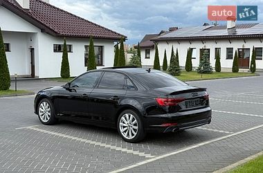 Седан Audi A4 2015 в Львове