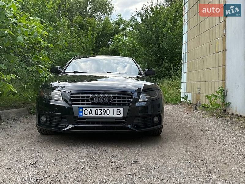 Седан Audi A4 2012 в Черкасах