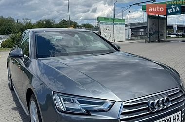 Audi A4  2019