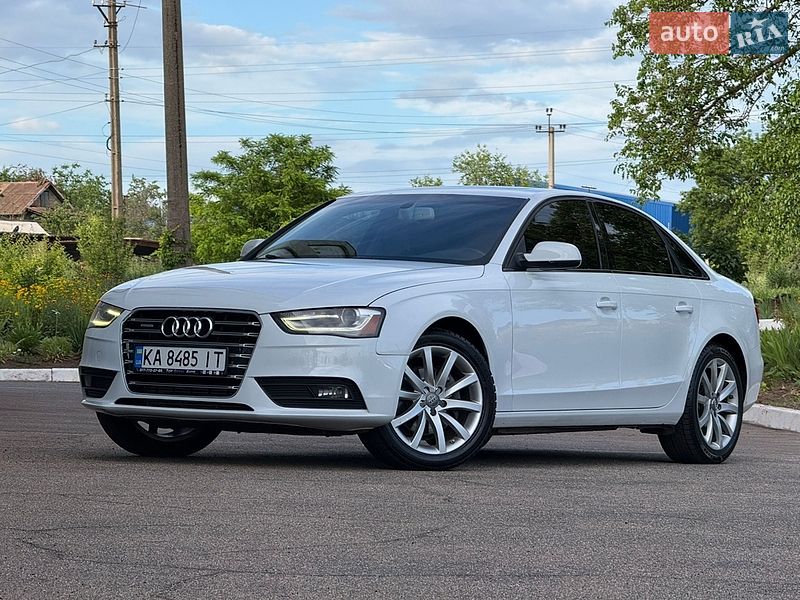Седан Audi A4 2013 в Кривом Роге