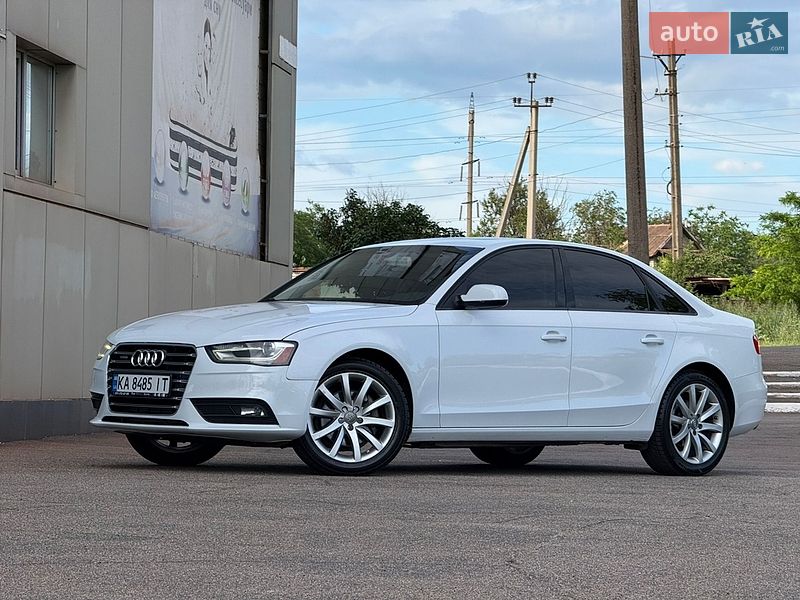 Седан Audi A4 2013 в Кривом Роге