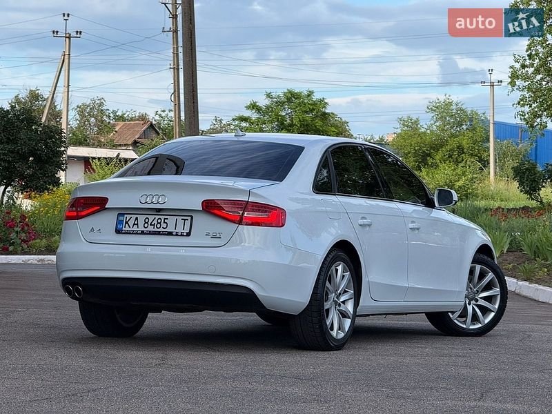 Седан Audi A4 2013 в Кривом Роге