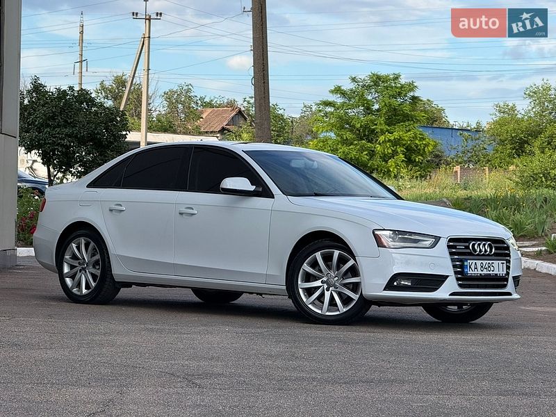 Седан Audi A4 2013 в Кривом Роге