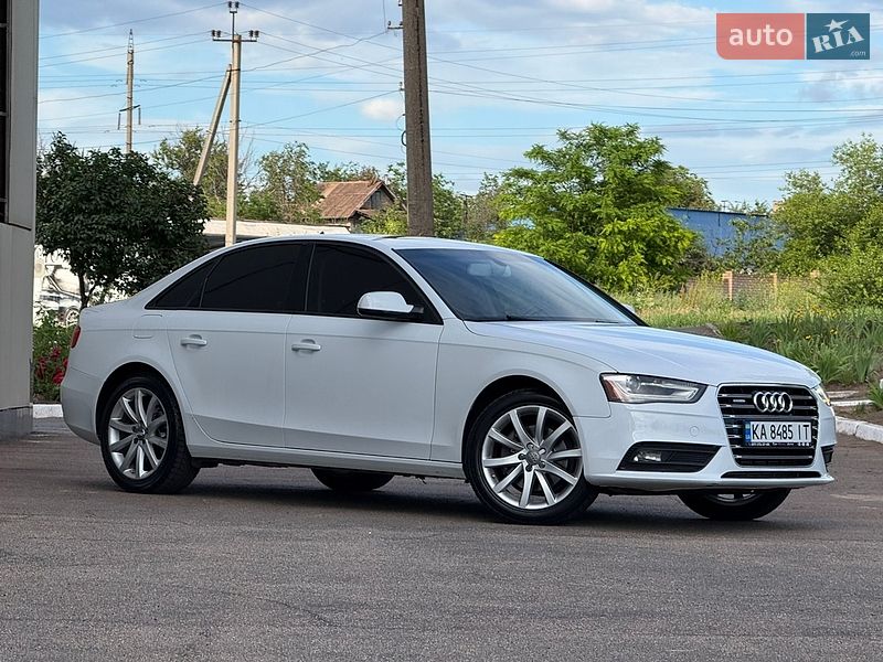Седан Audi A4 2013 в Кривом Роге