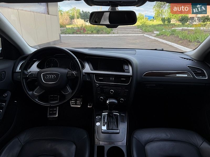 Седан Audi A4 2013 в Кривом Роге