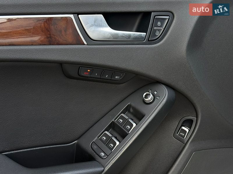 Седан Audi A4 2013 в Кривом Роге