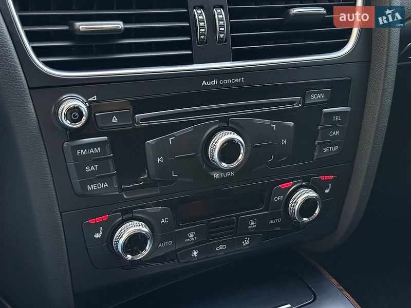 Седан Audi A4 2013 в Кривом Роге