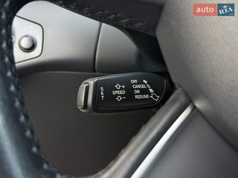 Седан Audi A4 2013 в Кривом Роге