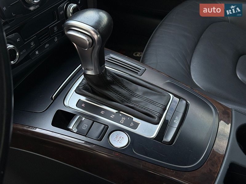 Седан Audi A4 2013 в Кривом Роге