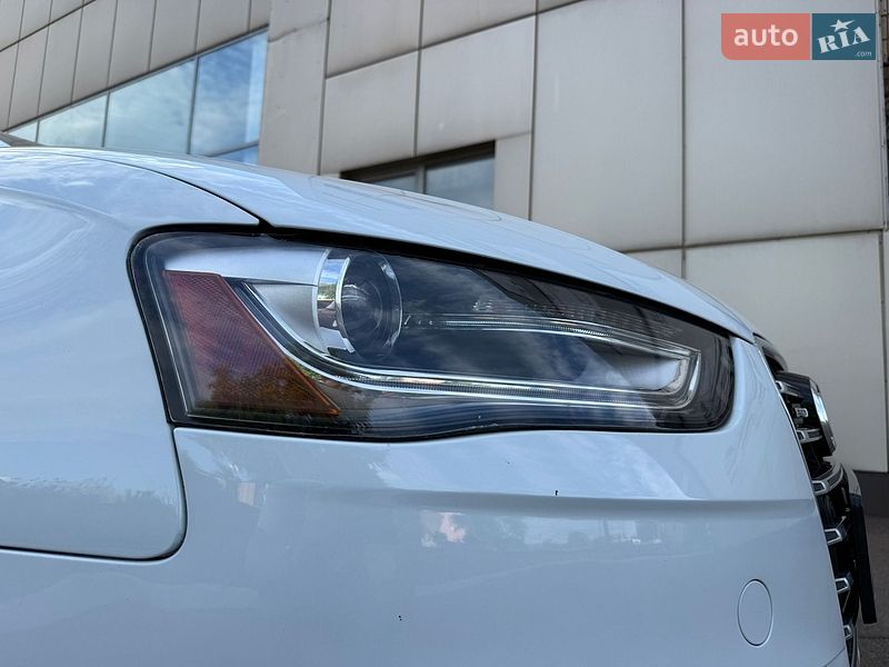 Седан Audi A4 2013 в Кривом Роге