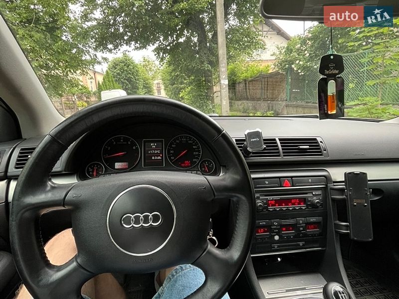 Седан Audi A4 2004 в Ивано-Франковске