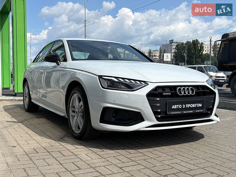 Audi A4 2021
