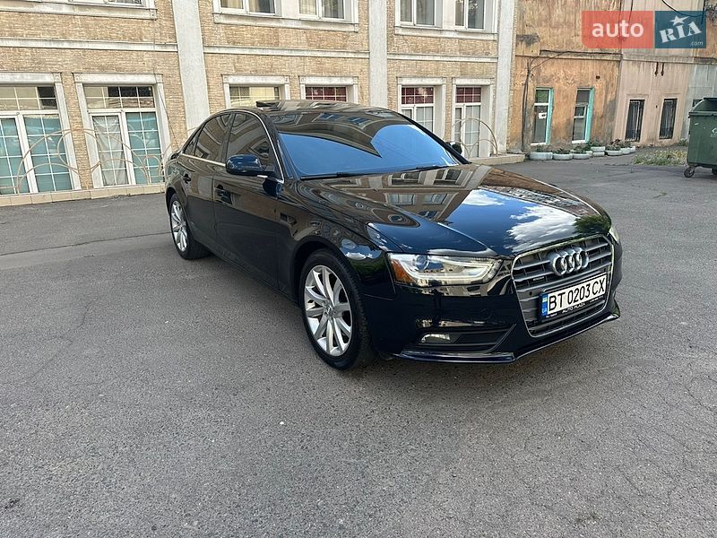 Седан Audi A4 2013 в Одессе