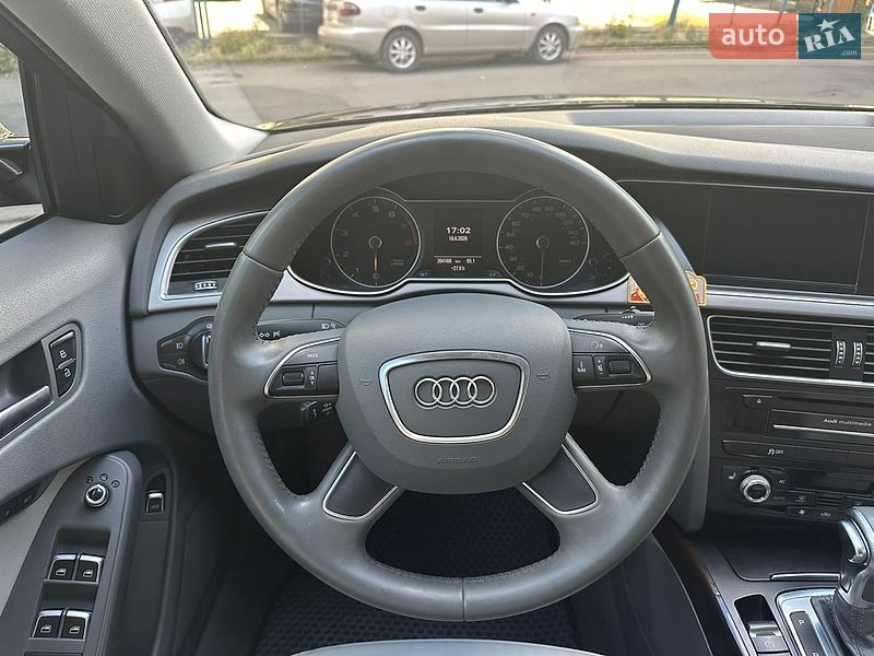 Седан Audi A4 2013 в Одессе