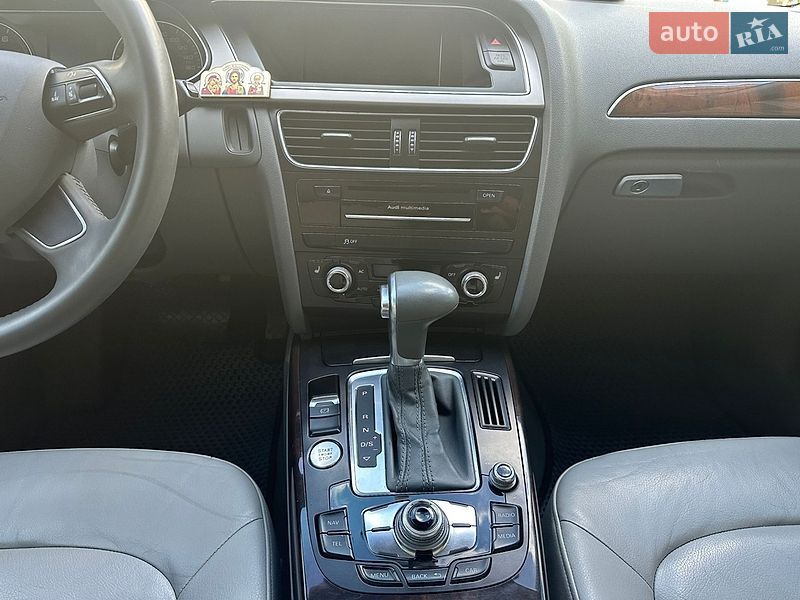 Седан Audi A4 2013 в Одессе