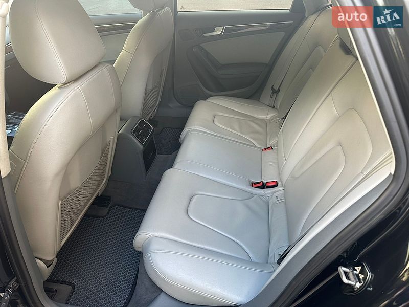 Седан Audi A4 2013 в Одессе